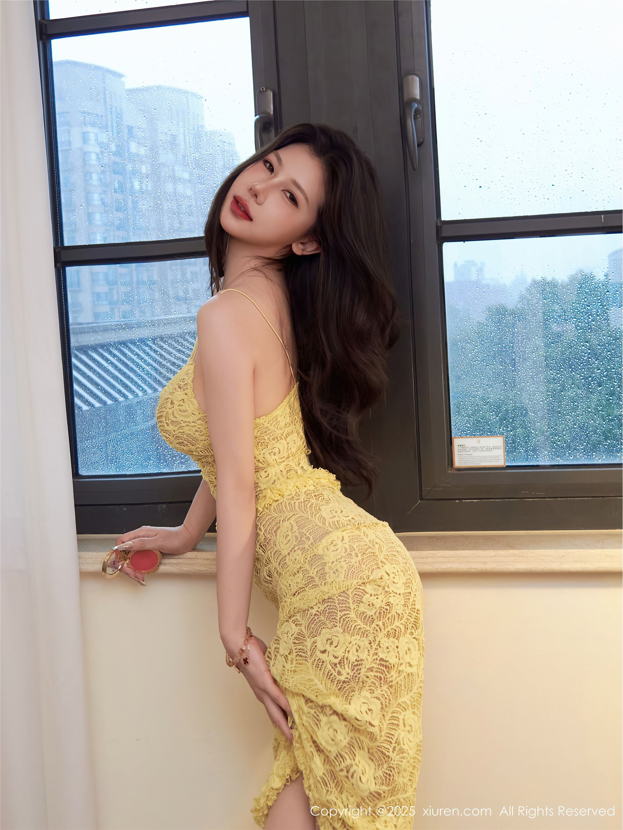 Xiuren秀人网 2025.10.16 NO.10879 尹甜甜sunny